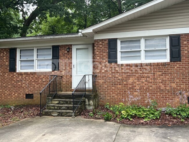 property at 895 Fisher Cir