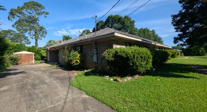 933 Federal Dr in Montgomery, AL - Building Photo - Building Photo