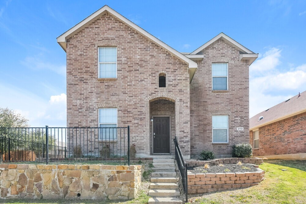 3701 Camino Real Trail in Denton, TX - Building Photo