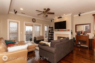 407 W North Ave, Unit 5E in Chicago, IL - Foto de edificio - Building Photo