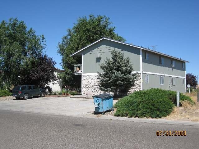 1947 6th Ave in Ontario, OR - Foto de edificio - Building Photo
