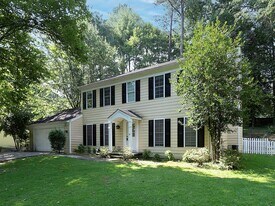 2163 Heritage Trace Dr in Marietta, GA - Building Photo