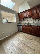 15 Thompson Dr in Randolph, MA - Building Photo - Building Photo