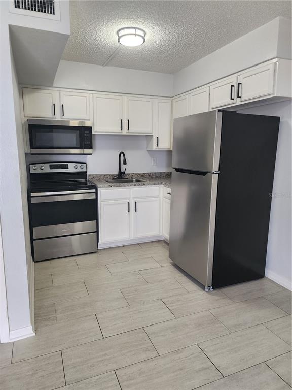 3710 W Cass St in Tampa, FL - Building Photo - Building Photo