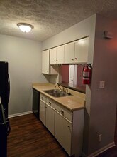 180 Kenwood Dr, Unit 180 Kenwood Drive in Sicklerville, NJ - Building Photo - Building Photo