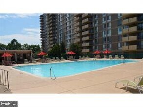2401 Pennsylvania Ave-Unit -1011 in Wilmington, DE - Building Photo - Building Photo