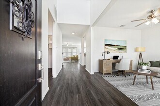 9310 Victoria Valley Ct in Houston, TX - Building Photo - Building Photo