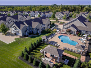 Stonebrooke Village Apartments in Medina, OH - Building Photo - Building Photo