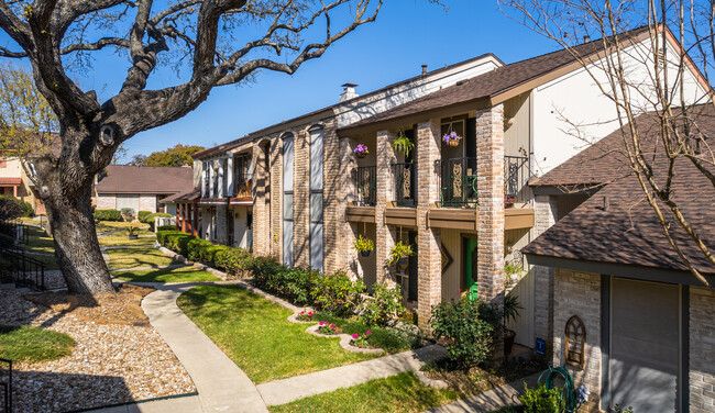 Bent Oak Townhomes in San Antonio, TX - Foto de edificio - Building Photo