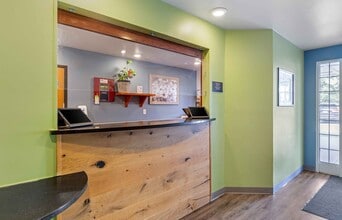 Furnished Studio-Fayetteville - West in Fayetteville, NC - Foto de edificio - Building Photo