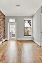 219 E 28th St, Unit 5B in New York, NY - Building Photo - Building Photo