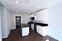 2211 Davis St photo'