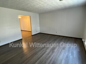 425 Williamsburg Dr in Belleville, IL - Building Photo - Building Photo