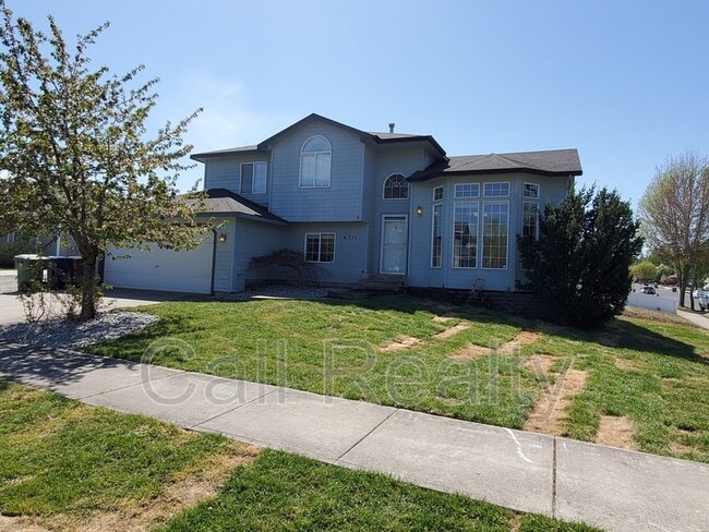 property at 6311 W Selkirk Ave