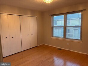 213 Park Pl Dr in Cherry Hill Township, NJ - Building Photo - Building Photo