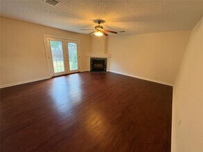 1367 Lakeside Loop in Round Rock, TX - Building Photo - Building Photo