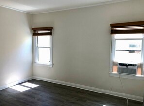 7007 Willoughby Ave in Los Angeles, CA - Building Photo - Building Photo
