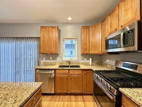 3224 N Kilbourn Ave in Chicago, IL - Building Photo - Building Photo