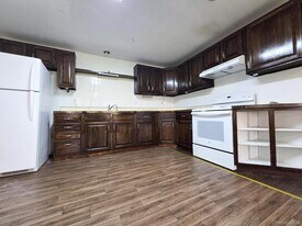 48 Main St in Warwick, NY - Building Photo