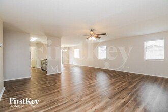 1633 E Dust Devil Dr in San Tan Valley, AZ - Foto de edificio - Building Photo