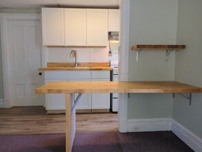 21 Depot St, Unit 2 Bedroom Unit in Potsdam, NY - Building Photo - Building Photo