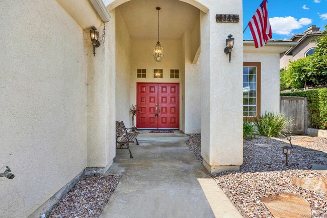 3344 Bajo Ct in Carlsbad, CA - Foto de edificio - Building Photo