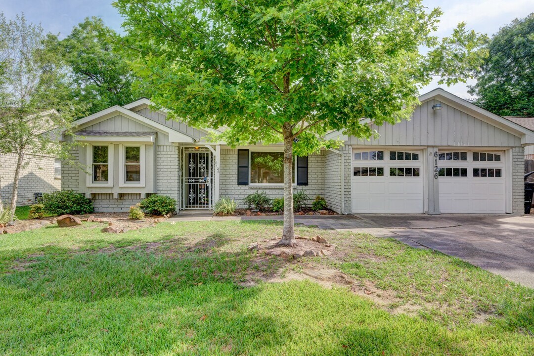 6126 Rena St in Houston, TX - Building Photo