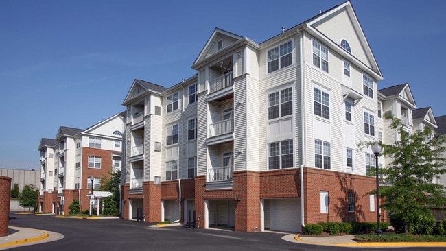 The Reserve at Eisenhower in Alexandria, VA - Building Photo - Building Photo