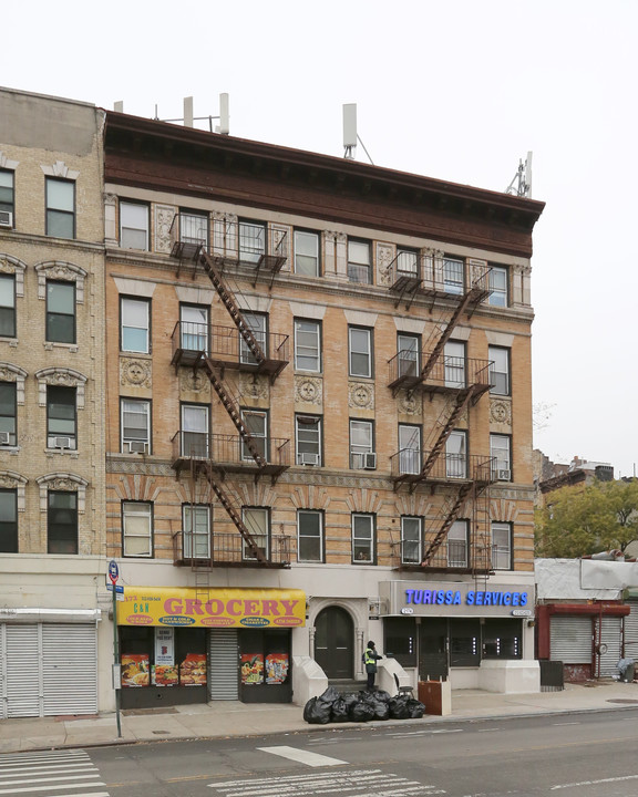 2172-2174 Amsterdam Ave in New York, NY - Building Photo