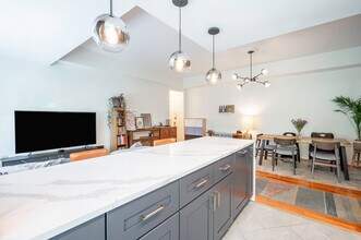 4100 W St NW in Washington, DC - Building Photo - Building Photo