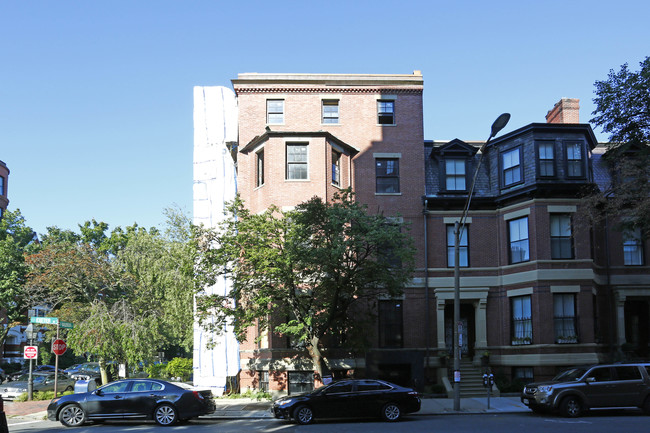 11 Exeter St in Boston, MA - Foto de edificio - Building Photo