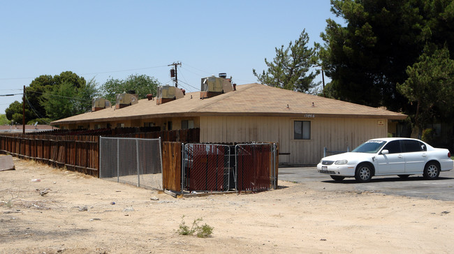 15866 Olalee Rd in Apple Valley, CA - Building Photo - Building Photo