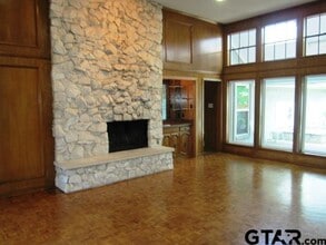 401 Woodland Hills Dr in Tyler, TX - Building Photo - Building Photo