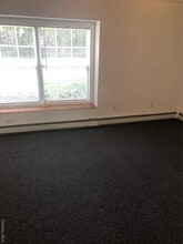 126 Barraud Dr in Port Jefferson Station, NY - Building Photo - Building Photo