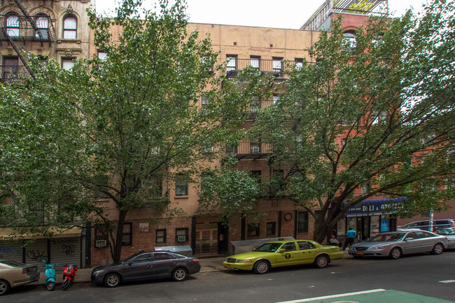 46-50 Rivington St in New York, NY - Foto de edificio - Building Photo