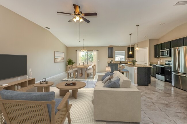 312 Radford Ave in Lehigh Acres, FL - Building Photo - Building Photo