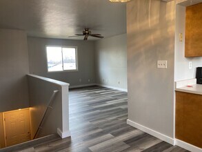 451 Mulberry Dr in Loveland, CO - Building Photo - Building Photo