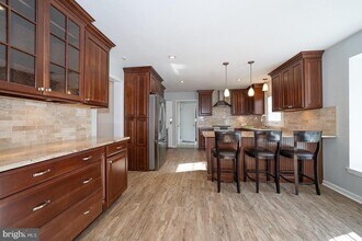 1099 Armstrong Ct in Chesterbrook, PA - Building Photo - Building Photo