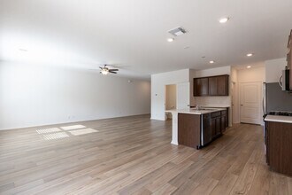 6806 Prue Rd-Unit -35 in San Antonio, TX - Building Photo - Building Photo
