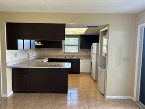 1711 NE 7th Pl-Unit -1713 NE 7th Place in Cape Coral, FL - Building Photo - Building Photo