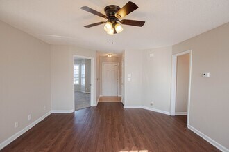 305 Congressman Dr in Clarksville, TN - Building Photo - Building Photo