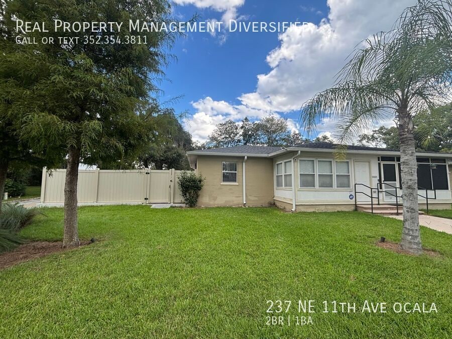 237 NE 11th Ave in Ocala, FL - Building Photo