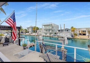 118 Burgundy Dr in Tavernier, FL - Building Photo