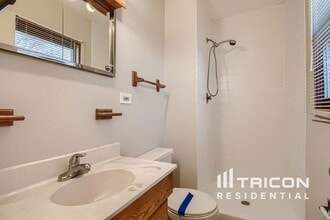 4 Joyce Ln in Streamwood, IL - Building Photo - Building Photo