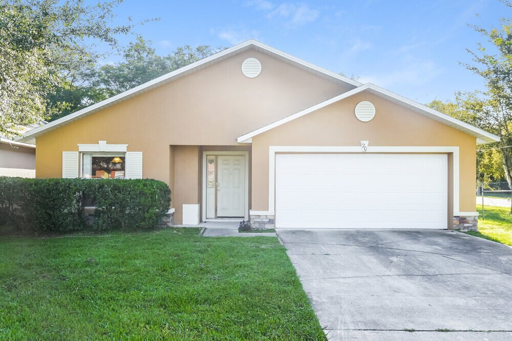 120 Stephen Ave in Oviedo, FL - Building Photo