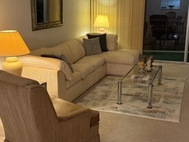 23099 Barwood Ln N in Boca Raton, FL - Building Photo