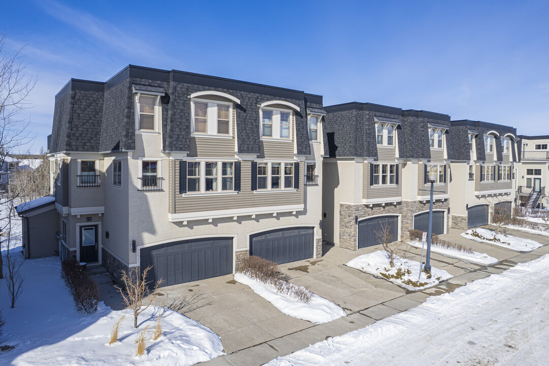 157 Wentworth Pt SW in Calgary, AB - Building Photo