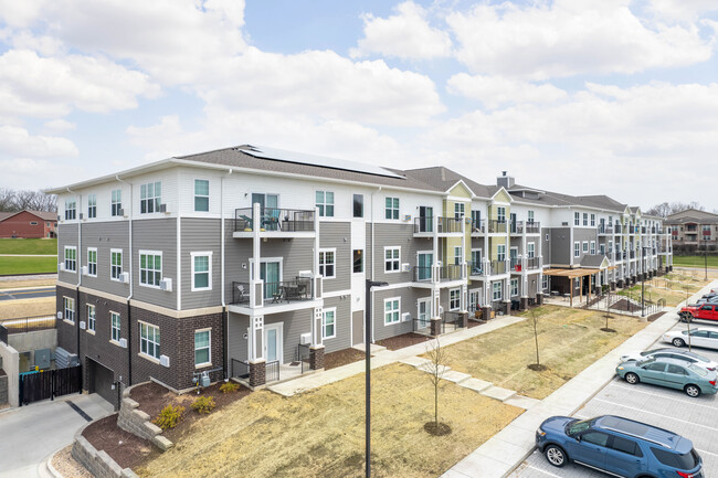 Taylor Pointe Apartments in McFarland, WI - Foto de edificio - Building Photo