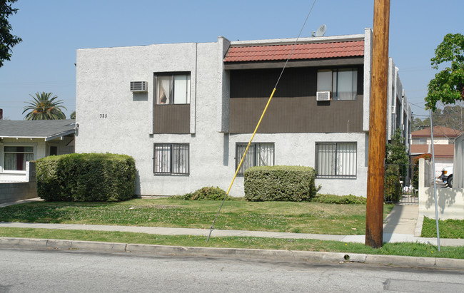 325 W Cypress St in Glendale, CA - Building Photo - Building Photo