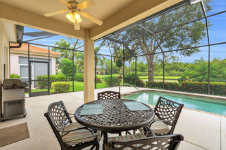 9286 Spanish Moss Way in Bonita Springs, FL - Building Photo - Building Photo